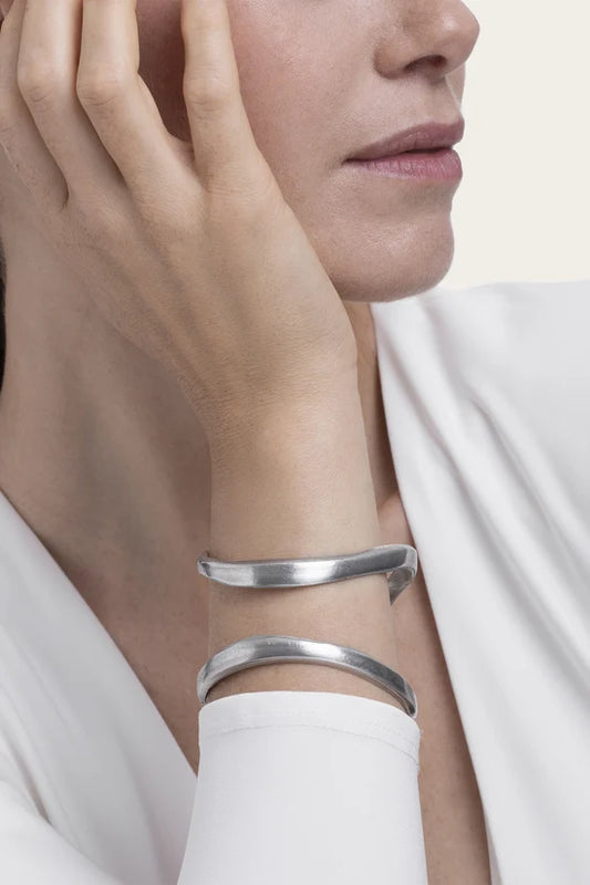 Bracciale rigido in alluminio