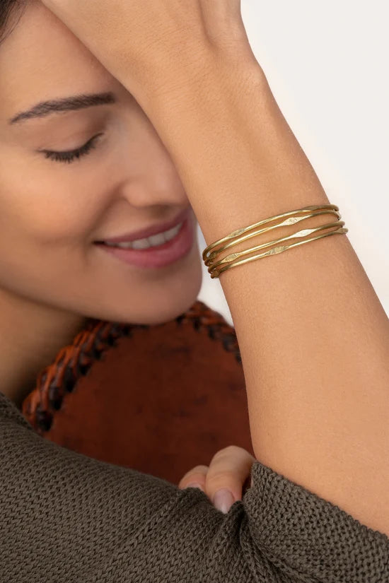 Bracciale Fascia Linee Irregolari Rigidi