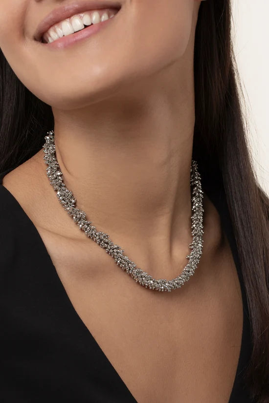 Collana Corta Mograndbusto