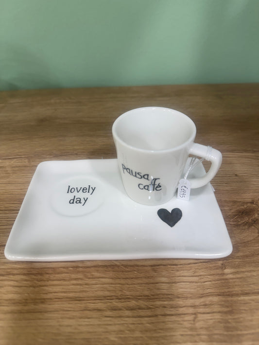 Tazzina con piattino pausa caffè