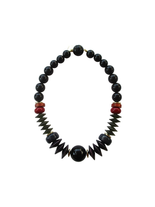 Collana con inserti incatenati di resina - Pralina