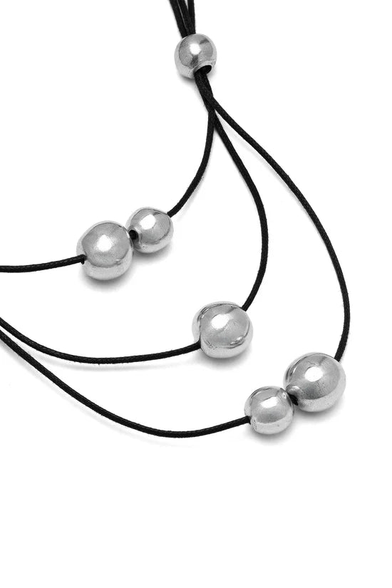 Collana lunga donna con sfere in alluminio riciclato